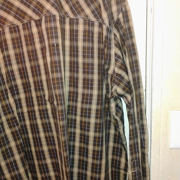 C E. Schmidt Work wear Nwot Classic Brown Plaid Button Down Shirt - Picture 12 of 13